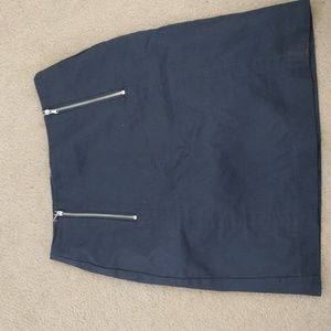 Loft Navy Blue Ladies Size O Petite 2 Zippers In Front & 1 In Back